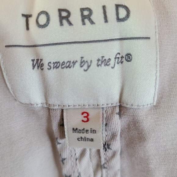 Torrid jacket size 3 (22-24) - Picture 4 of 6